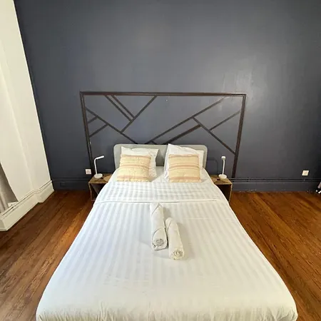 Soh Rent 3 Pieces Gare 3 - Tv - Wifi - Balcon *